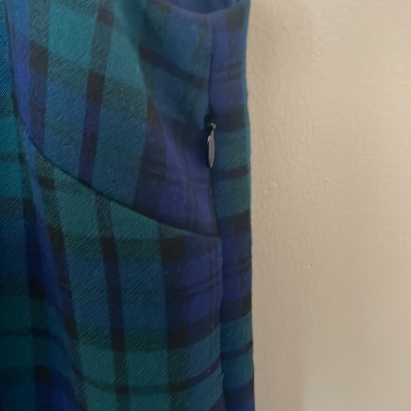 Vineyard Vines Blackwitch Meredith Plaid Ruffle Neck Midi Sleeveless Dress - Picture 3 of 10